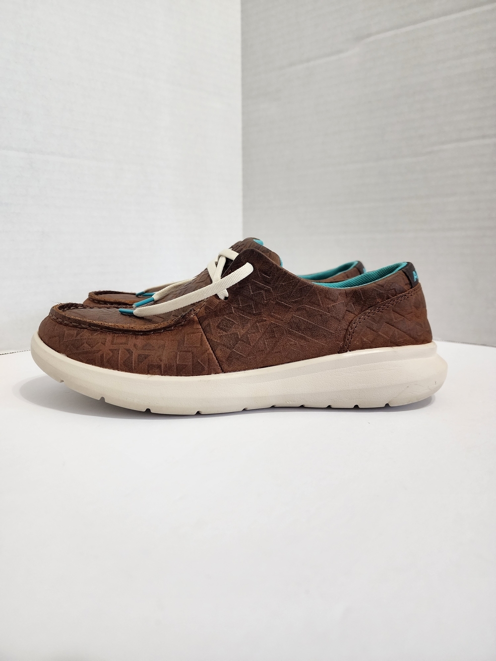 Ariat Women's Hilo Brown Blanket Emboss Leather Shoes 7.5B Western Comfort